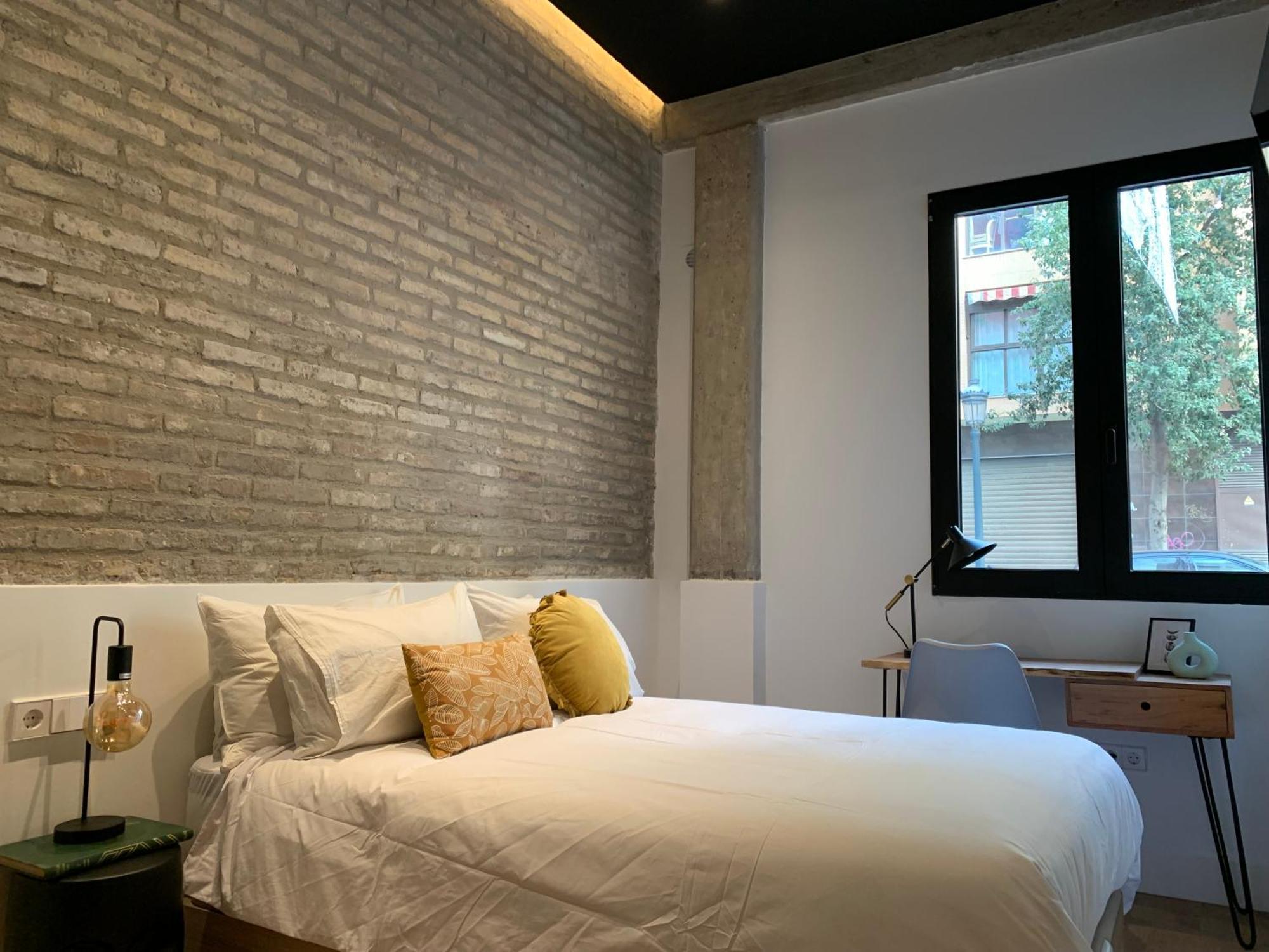 La Reina Beach Rooms Валенсія Екстер'єр фото