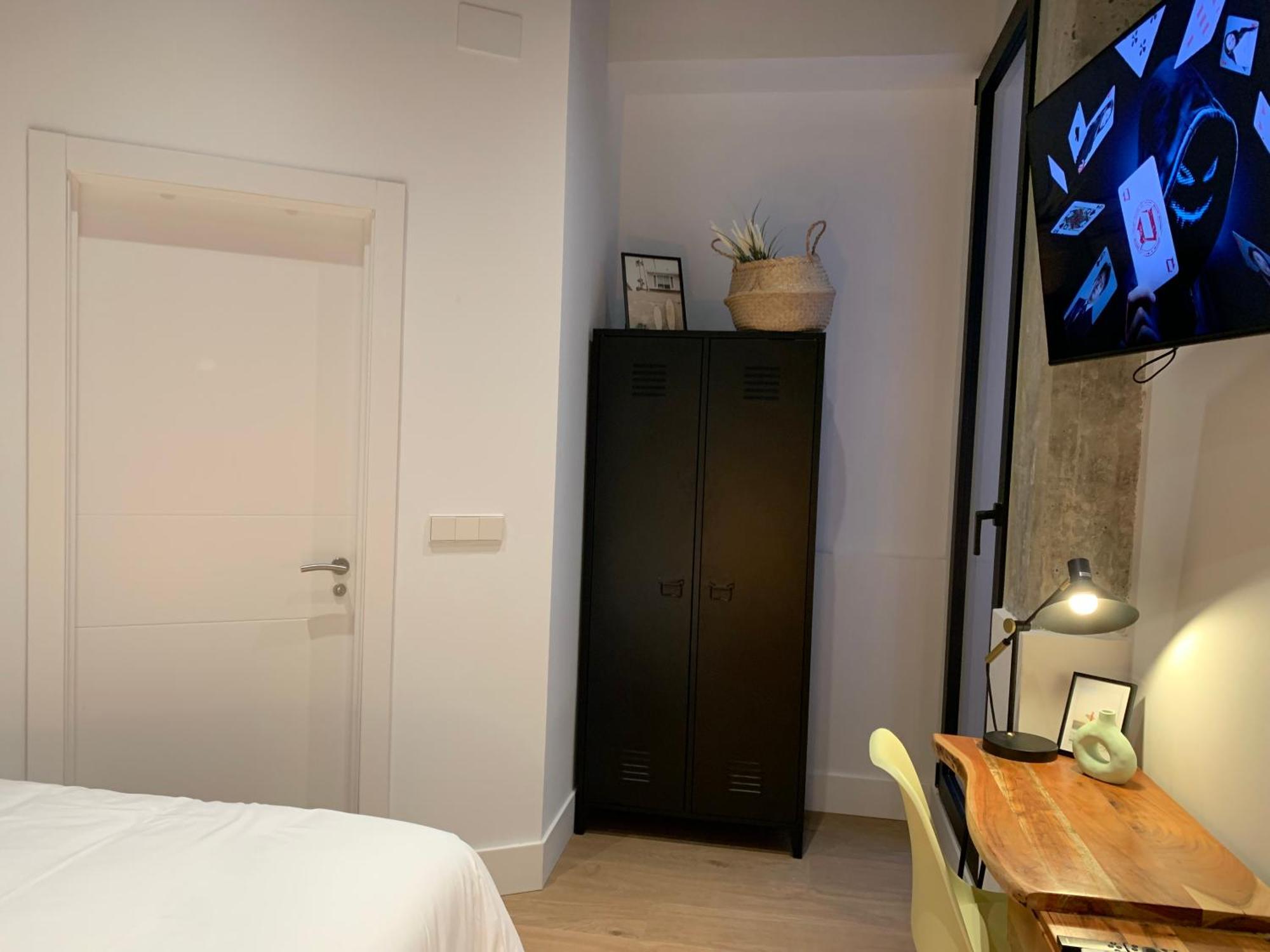 La Reina Beach Rooms Валенсія Екстер'єр фото
