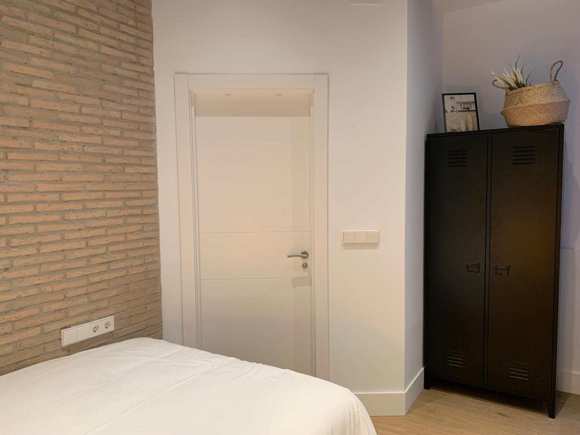 La Reina Beach Rooms Валенсія Екстер'єр фото