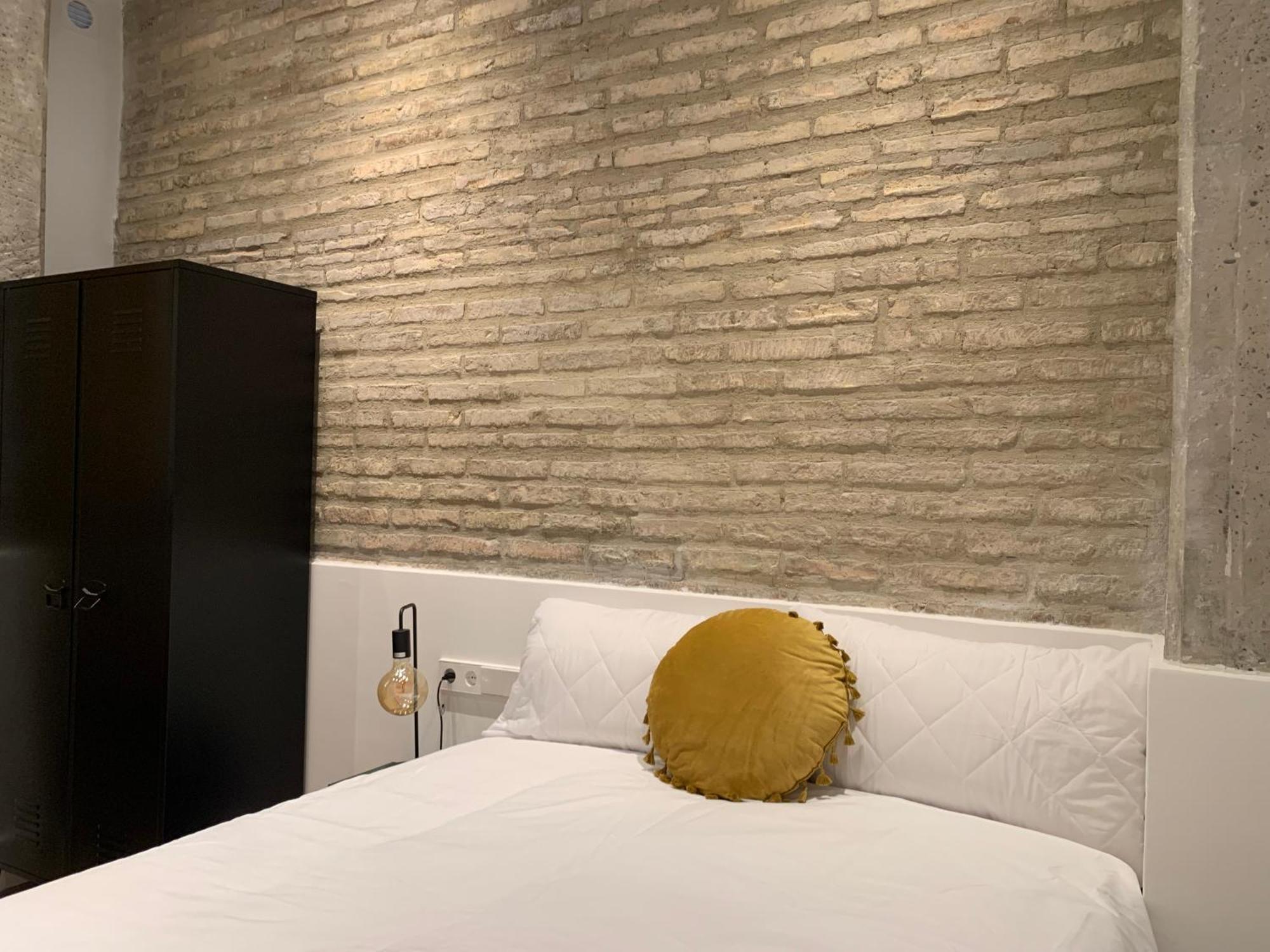 La Reina Beach Rooms Валенсія Екстер'єр фото